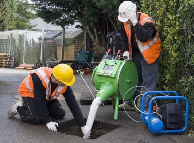 Dịch vụ th&ocirc;ng cống nghẹt quận 4 Bảo An phục vụ nhiều khu vực