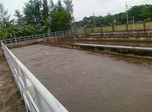 Dịch vụ vận chuyển bùn vi sinh quận 4 Trí Phát giá rẻ