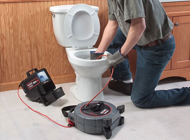 Th&ocirc;ng bồn cầu quận 12 gi&aacute; rẻ Lộc Ph&aacute;t đầy chuy&ecirc;n m&ocirc;n