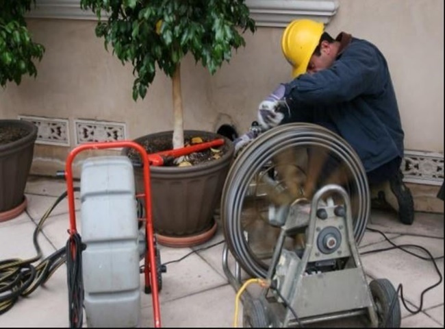 Thông cống nghẹt quận Phú Nhuận máy móc hiện đại