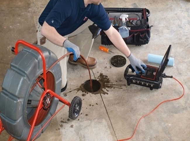 Thông cống nghẹt quận Phú Nhuận với quy trình làm việc vhuyeen nghiệp