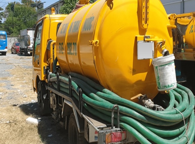 Công ty vận chuyển bùn vi sinh quận Phú Nhuận Toàn Phát
